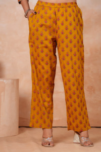 Traje Kurti Pantalón Estilo Indio con Estampado Floral y Dupatta – Atuendo Cómodo para Uso Diario - Product Image 6