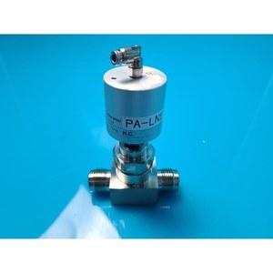 FUJIKIN 316L TIPO N.C. Válvula de Diafragma Normalmente Cerrada, Utilizada como Pieza de Repuesto para Equipos Semiconductores Legacy - Product Image 1