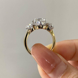 Anillo de compromiso de oro amarillo con dos piedras de circonita cúbica blanca talla baguette, anillo de aniversario para ella, anillo solitario Toi Et Moi de oro macizo de 10K - Product Image 6