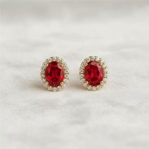 Boucles d'oreilles ovales en argent sterling 925 avec rubis de laboratoire et halo de diamants moissanite, faites à la main - Product Image 5