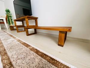 Meuble TV en bois massif fait main avec étagères de rangement ouvertes, centre de divertissement pour salon - Product Image 2