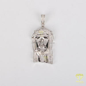 จี้มงกุฎศาสนาพรีเมียม ประดับเพชร VVS และมอสซาไนต์ - Product Image 5