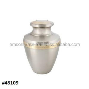 Venta caliente Metal Aluminio La mejor calidad Urnas Diseño de hoja en relieve Urnas de cremación Cenizas hechas a mano Cremación Hermosas urnas - Product Image 5