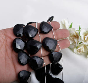 Offre Spéciale Naturel : Cœur Facetté en Spinelle Noire, 3 Brins Naturels pour la Fabrication de Bijoux Fins, Pierre Précieuse - Product Image 4