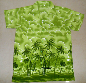 Camisa Hawaiana Verde para Hombre, Manga Corta, Cuello Camisero, Estampado Tropical de Palmeras, Camisa de Playa para Verano, 100% Poliéster Transpirable - Product Image 1