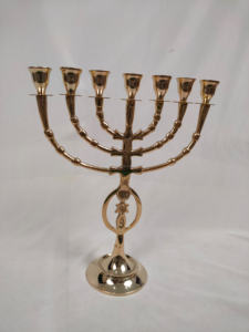 Cadeau religieux, chandelier à sept bras de style menorah, chandelier traditionnel indien élégant et vintage en fer, provenant d'Inde - Product Image 2