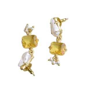 ต่างหูมุกคลาสสิกประดับด้วยหินกึ่งมีค่า ชุบโรเดียม งานฝีมือคุณภาพสูง - Product Image 3