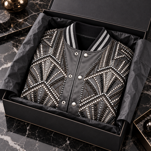 Chaqueta Bomber de Satén con Pedrería para Hombre, Chaqueta de Moda con Cristales Brillantes y Diseños de Estrellas - Product Image 5