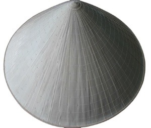 Sombrero de paja cónico tradicional de fábrica de Vietnam 2024 decoración de moda para escenas de negocios y al aire libre - Product Image 1