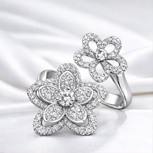 Anillo de Plata 925 con Baño de Rodio, Diseño de Lujo Atractivo, Clásico con Racimo de Flores y Diamantes Moissanite, para Aniversario - Product Image 5