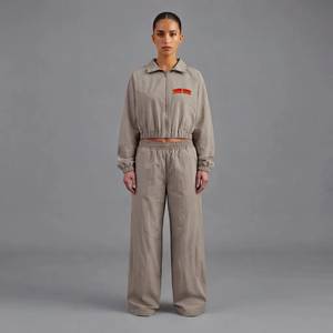 Conjunto Deportivo de Invierno para Mujer, Chaqueta Cortavientos y Pantalón, Diseño Personalizado 2 en 1, Poliéster de Alta Calidad, Secado Rápido - Product Image 4
