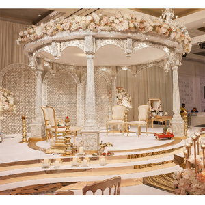 Mandap de Fibra Redondo para Bodas Maharani, Mandap de Fibra con Temática de Boda Tamil, Mandap Tradicional de Madera Tallada a Mano, Bélgica - Product Image 1
