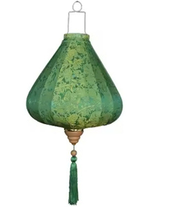 Lanterne en soie authentique de Hoi An, lampe décorative vietnamienne faite à la main pour les festivals et la décoration culturelle - Product Image 1