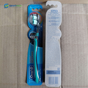 Cepillo de Dientes Oral-B Easy Clean Negro, Ultra Suave, Blanqueador, Antibacterial, Cuidado Dental, en Blister para Uso Doméstico - Product Image 2