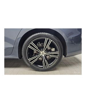 ปี 2020 สำหรับ Volvo S60 B5 Inscription 89,129 กม. มาตรฐานไอเสียยูโร 5 เกียร์อัตโนมัติ เบาะหนัง กล้องมองหลัง - Product Image 5