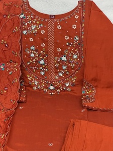 Ensemble Kurti en soie brodé et fait main avec dupatta pour femmes, style ethnique traditionnel, tenue décontractée, coupe classique - Product Image 5