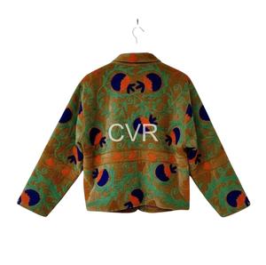 Manteau décontracté pour femme grande taille en velours brodé à la main style bohème, manches longues, col rabattu, vêtement d'extérieur pour l'automne - Product Image 1