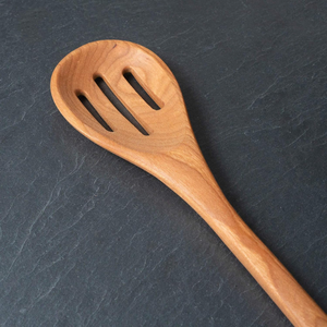 Cuchara ranurada de madera hecha a mano, utensilios de cocina, cuchara para pasta y verduras de Vietnam - Product Image 3