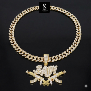 Colgante de Doble Pistola con Incrustaciones de Diamantes, Cadena de Aleación Chapada en Oro Elegante para Hombres y Mujeres, Estilo Hip-Hop, Moda Urbana, Tendencia Rap - Product Image 1