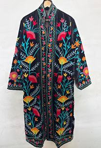 Bata Larga de Algodón 100% para Mujer con Estampado Floral, Cuello con Cordón Ajustable, Manga Larga, Tejido Suave y Elegante - Product Image 4