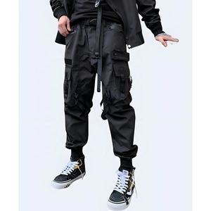 Pantalon cargo techwear pour homme, style urbain tactique, streetwear, hip hop, joggers multi-poches, pantalon à bretelles, style cyberpunk, noir - Product Image 4