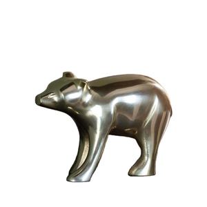 รูปปั้นหมีเงินงานฝีมือโลหะหมีขั้วโลกที่สง่างามของตกแต่งบ้านทำด้วยมือรูปปั้นหมีอะลูมิเนียมสำหรับคริสต์มาส - Product Image 6