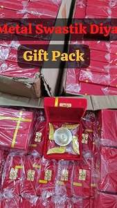 Caja de Terciopelo para Diya de Puja Swastik, Hecha a Mano, de Metal y Aluminio Duradero, Calidad Superior, Estilo Clásico, Decoración para el Festival Diwali, Plateada - Product Image 4