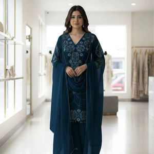 Élégant ensemble salwar en georgette brodé pour femmes – Collection en gros - Product Image 1