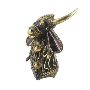 Figurine artisanale en art Dhokra, Vache Nandi divine en laiton, Décoration tendance pour la maison et le bureau, Matériau métallique, Spirituel, Humain, Décoration Diwali - Product Image 4
