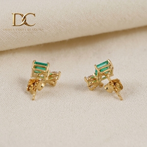 Modern 14KT Solid Yellow Gold Lab Grown Diamond and Colombian <b>Emerald</b> <b>Studs</b> <b>Earrings</b> IGI Certified Stylish Gift Women Jewellery - Product Image 6