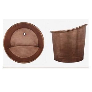 Baignoire autoportante élégante en cuivre poli antique, écologique, de luxe, à dossier haut, asymétrique et incurvée. - Product Image 2