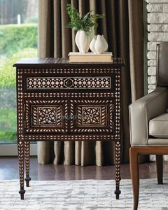 Meuble de rangement latéral en bois décoratif de luxe fait main avec incrustations en os et motifs floraux - Product Image 4