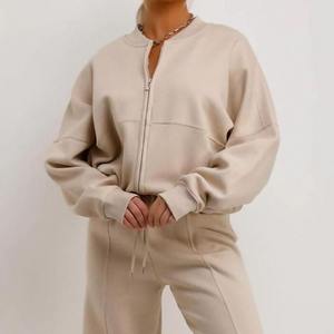 Ensemble de survêtement décontracté deux pièces pour femme : veste zippée à manches longues et pantalon large – Tenue confortable pour la détente (vente en gros) - Product Image 4