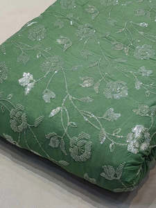 Tissu en dentelle filet doux brodé de perles, motif carré élégant, pour robe de mariée africaine et tenue de soirée - Product Image 5