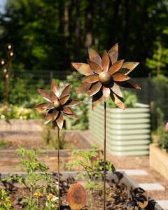 Estacas Decorativas de Metal para Jardín, Hechas a Mano y con Recubrimiento en Polvo, Color Personalizado para Paisajismo, Jardines de Flores y Caminos - Product Image 2