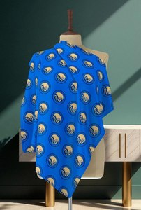 ผ้าพันคอไหมพิมพ์ลายแฟชั่นแบบสั่งทำพิเศษ ผ้าคลุมศีรษะฮิญาบ ผ้าพันคอสี่เหลี่ยม คอลเลคชั่นขายส่งจำนวนมาก - Product Image 5