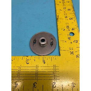 LAM 715-005718-001 Engrenage anti-jouissance modifié, Engrenage - Équipements et pièces semi-conducteurs d'occasion fiables à l'échelle mondiale chez - Product Image 1