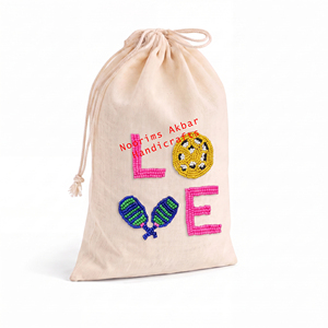 Sac à cordon en coton fait main avec perles et motif floral équestre, pochette cadeau pour amoureux des animaux, sac de rangement brodé de sequins - Product Image 2