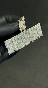 Collier personnalisé avec initiales et moissanite, plaqué or, grand pendentif plaque nominative sertie de pierres, chaîne à maillons - Product Image 3