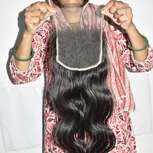 Extensiones de Cabello Humano Virgen Indio Natural Remy Sin Procesamiento Químico, Ondulado, con Cierre HD Sedoso, Ondas Sueltas, Color Negro - Product Image 4