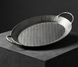 Plateau de service ovale en métal martelé de luxe, plateau argenté avec poignées torsadées, centre de table pour café, plat décoratif pour événements et fêtes - Product Image 2