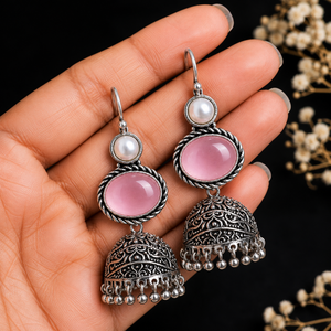 Pendientes de Campana Tribales Oxidados con Piedra Ovalada Rosa Monalisa |   Joyería india vintage hecha a mano |   Pendientes de estilo bohemio para festivales - Product Image 3