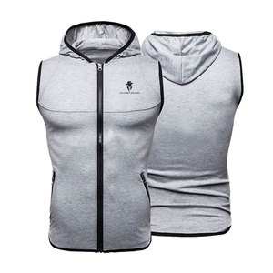 Haut de sport décontracté pour homme sans manches en coton mélangé avec capuche à cordon et poche de rangement pratique - Product Image 1
