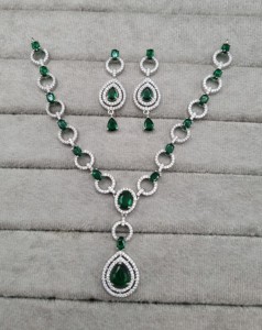 Elegant American Diamond Jewelry Set Oval <b>Link</b> Chain Necklace With Pear Drop Halo Pendant & Matching Earrings for Women Supplier - Product Image 6