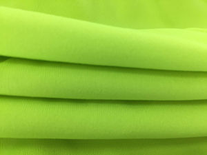 Conjunto Deportivo de Invierno para Mujer, 2 Piezas, Chaqueta Ligera con Cremallera y Pantalones Cortos Estampados - Product Image 4