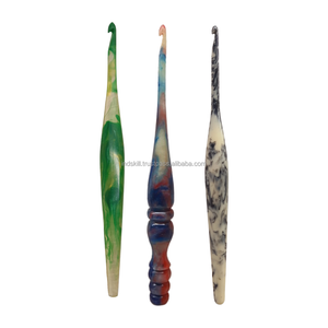 ตะขอโครเชต์เรซินที่ถูกหลักสรีรศาสตร์หนึ่งในการออกแบบทางศิลปะประเภทปลายแบบอินไลน์และงานหัตถกรรมระดับพรีเมี่ยมสำหรับงานฝีมือที่ยาวนานในชั่วโมง - Product Image 3