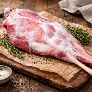 Carne de Cabra Premium, Cortes Frescos y Tiernos con Excelente Sabor, Ideal para Cocinar en Restaurantes, Hoteles, Carnicerías y Comidas Familiares - Product Image 1