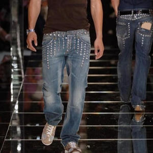 Vaqueros rectos vintage de algodón para hombre, personalizados, estilo retro, punk urbano, con adornos de ojales completos, desgastados y rotos. - Product Image 4