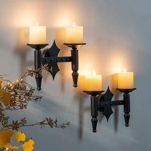 Aplique de pared de hierro de inspiración europea con brazos curvos para iluminación tradicional de sala de estar y entrada - Product Image 1