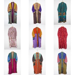 Handmade Boho Style Women's 100% Silk Luxury Kimono Indian Patchwork Robe Vacation Wear Nightwear Knitted Wearing Method V-neck - Product Image 1